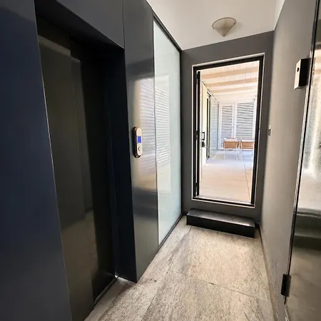 شقة Terrazza Petruzzelli باري